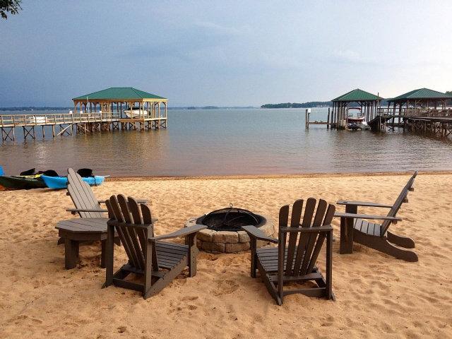 Lake-Norman-Waterfront-Homes